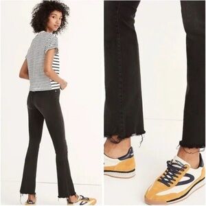 Madewell Cali Demi Boot Jeans in Berkeley
Black Chewed Hem Size 28